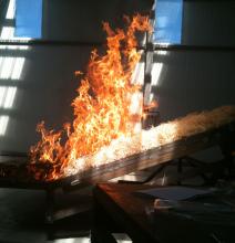 Essai de feu sur table à brûler.