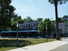 Le Mettis traverse l'Ile du Saulcy.