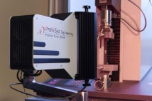 Nouveau design du système VidéoTraction : système de mesure par analyse vidéo permettant la mesure d'une ou plusieurs déformations simultanées et en temps réel lors d'essais mécaniques. Le système VidéoTraction