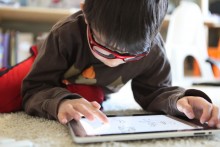 Une tablette de trop ? Markus Kwan/Flickr