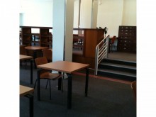 40 places de travail supplémentaires Une salle de travail de la BU Droit et sciences économiques