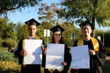 Paul, Margot et Florian après la remise de leur label CMI.  Remise du label CMI aux étudiants du CMI BSE