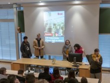 Présentation des fake news par les étudiants devant un auditoire Projet « Fake news » à l’IUT Épinal-Hubert Curien