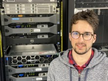 Emilien COURT, élève-ingénieur de dernière année à TELECOM Nancy spécialité "Internet Systems and Security", récompensé par Facebook. Emilien COURT, élève-ingénieur de dernière année à TELECOM Nancy spécialité "Internet Systems and Security", récompensé par Facebook.