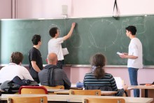 Le tournoi des jeunes mathématiciennes et mathématiciens français  Le tournoi des jeunes mathématiciennes et mathématiciens français