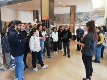 Etudiants à l'écoute d'une animatrice Etudiants à l'écoute d'une animatrice