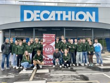 Les étudiants en 3ème année de Licence Management du Sport de L’UFR STAPS de Nancy découvrent les coulisses de Décathlon Houdemont. Les étudiants en 3ème année de Licence Management du Sport de L’UFR STAPS de Nancy découvrent les coulisses de Décathlon Houdemont.