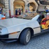 Une Delorean avec Doc et Marty de Retour vers le Futur Une Delorean avec Doc et Marty de Retour vers le Futur