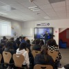 Photo d'éleves attentifs à une présentation