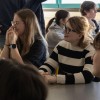 Lisa et Manon, étudiantes en BUT2 GEII, répondent aux questions des étudiants. Lisa et Manon, étudiantes en BUT2 GEII, répondent aux questions des étudiants.