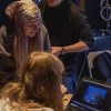 Les étudiants vérifient les captures de leurs animations. Les étudiants vérifient les captures de leurs animations.