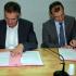 Signature de l'accord-cadre.