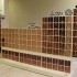 Expo itinérante Mendeleïev Meuble en bois représentant le tableau périodique des éléments chimiques