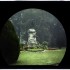 Autochrome : la représentation du monument Claude Gellée dit Le Lorrain dans le parc de la pépinière.