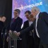 Lancement officiel du réseau 5G privée à Mines Nancy avec (de gauche à droite) : François Rousseau, directeur général de Mines Nancy, Pierre-Gaël Chantereau, PDG de Nokia France, Christophe Delaye, directeur général SNEF, Anne Lauvergeon, présidente du conseil de Mines Nancy et Philippe Herbert, président mission 5G 5 personnes sur scène appuient sur un bouton afin d'inaugurer le campus 5G de Mines Nancy